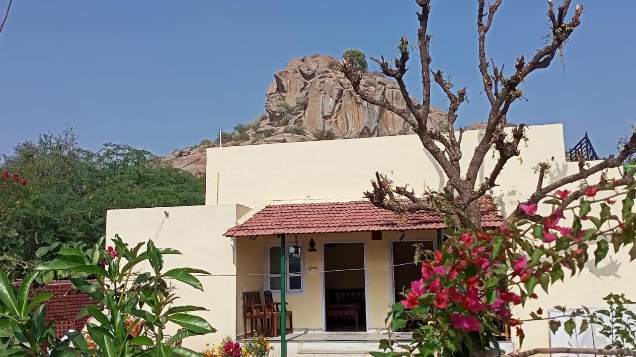 Jawai Balwant Villas Bijapur  Εξωτερικό φωτογραφία