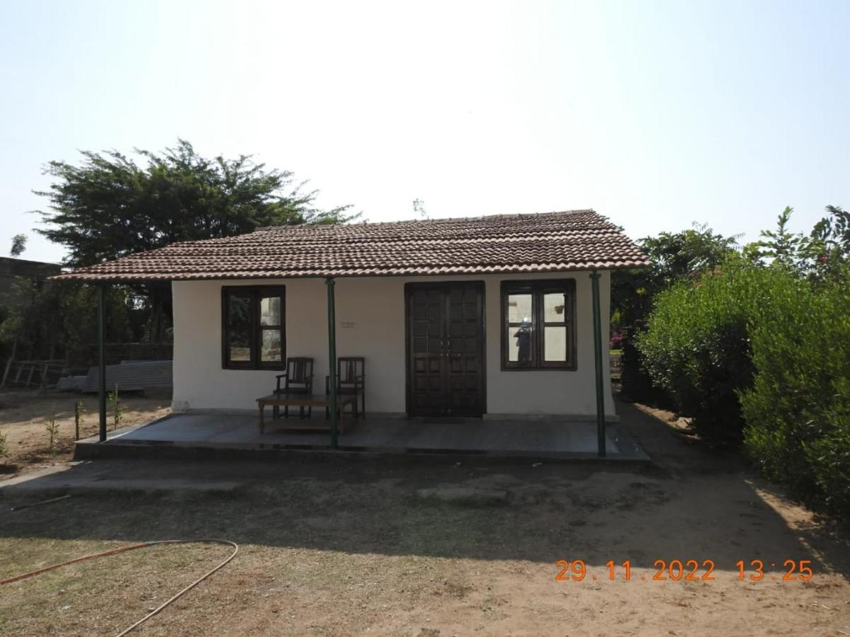 Jawai Balwant Villas Bijapur  Εξωτερικό φωτογραφία